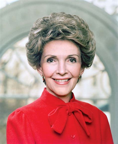 Nancy Reagan .